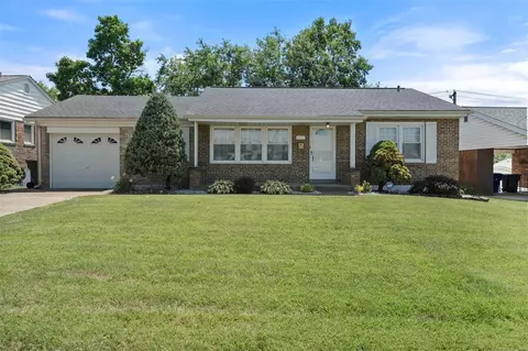 4130 Robert Ave, Saint Louis, MO 63116