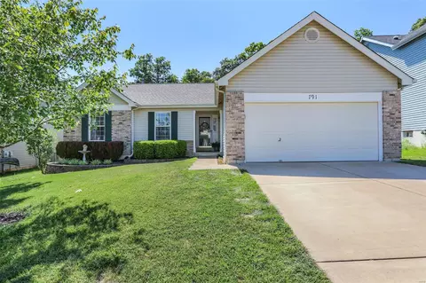 791 Top Notch Ln, Eureka, MO 63025