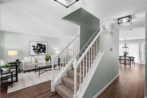 Entry Way - 458 Oak Glen Dr, Ballwin, MO 63021 photo 1 of 3