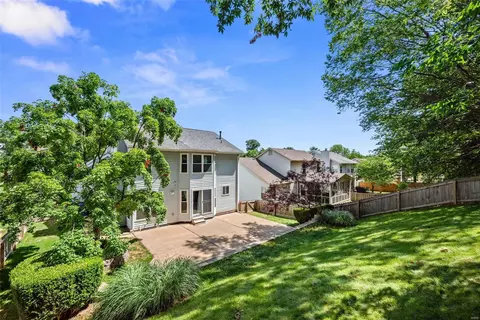 Exterior - 458 Oak Glen Dr, Ballwin, MO 63021 photo 5 of 6