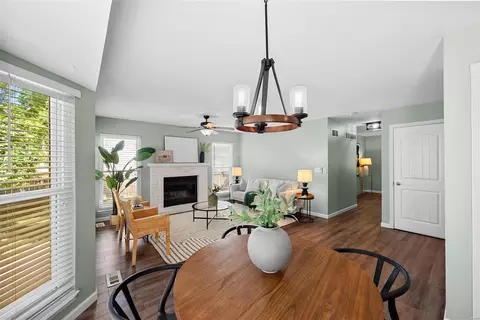 Dining - 458 Oak Glen Dr, Ballwin, MO 63021 photo 3 of 3