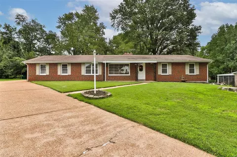 7 Nordell Ct, Black Jack, MO 63033