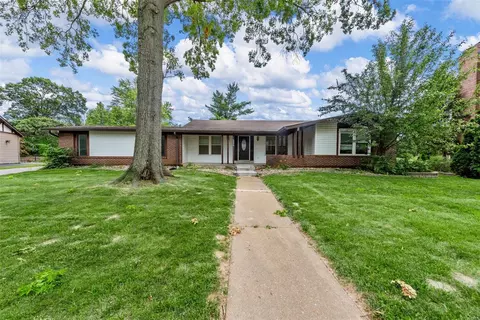 524 Rolling Glen Ln, Ballwin, MO 63011 photo 1