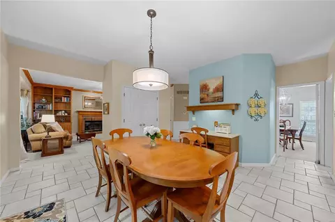 Dining - 421 April Oaks Ct, Ballwin, MO 63021 photo 6 of 8