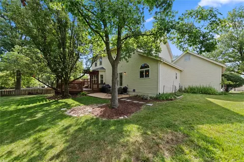 Exterior - 421 April Oaks Ct, Ballwin, MO 63021 photo 6 of 16