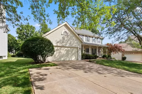 Exterior - 421 April Oaks Ct, Ballwin, MO 63021 photo 3 of 16