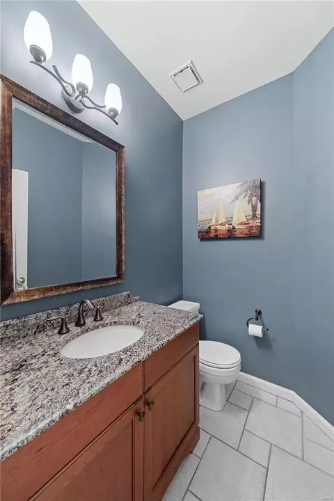 Bath - 421 April Oaks Ct, Ballwin, MO 63021 photo 1 of 5