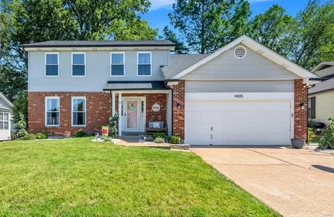 4405 Berkshire Estates Dr, Saint Louis, MO 63129