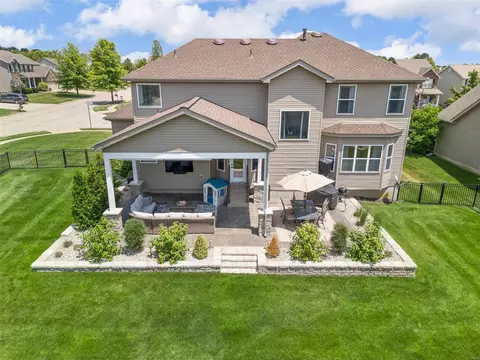 40 Quail Hollow Ct, O'fallon, MO 63368 photo 2