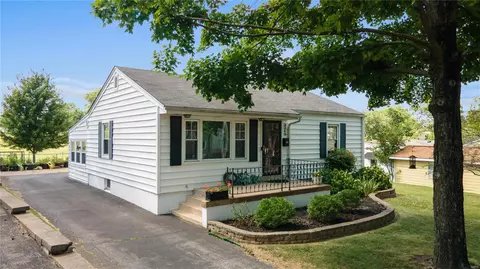 3345 Marmary Ln, Saint Ann, MO 63074