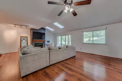 2354 Seven Pines Dr, Saint Louis, MO 63146