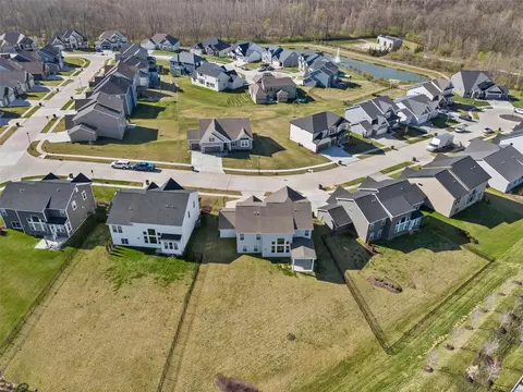 View/Area - 405 Burnley Dr, O'fallon, MO 63368 photo 2 of 5