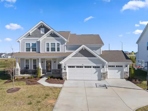 Exterior - 405 Burnley Dr, O'fallon, MO 63368 photo 5 of 7