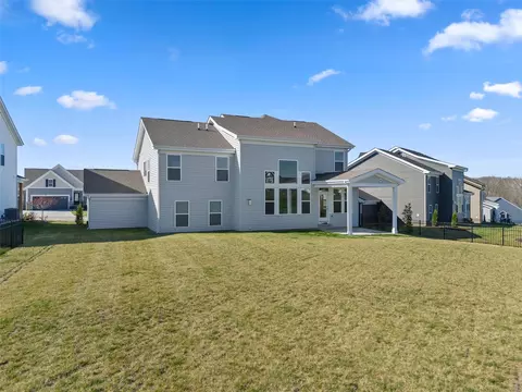 Exterior - 405 Burnley Dr, O'fallon, MO 63368 photo 6 of 7