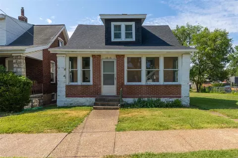 6818 Magnolia Ave, Saint Louis, MO 63143