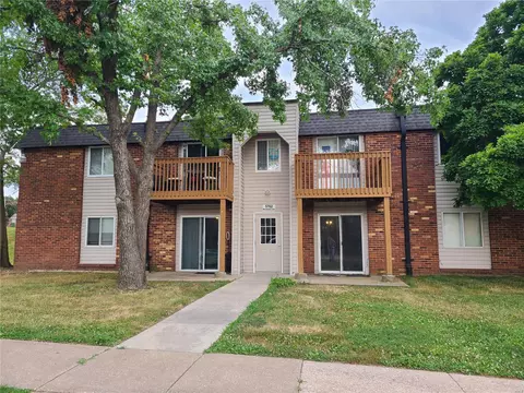 5762 Westphalia Ln #A, Saint Louis, MO 63129