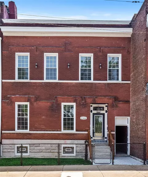 2308 Farrar St, Saint Louis, MO 63107