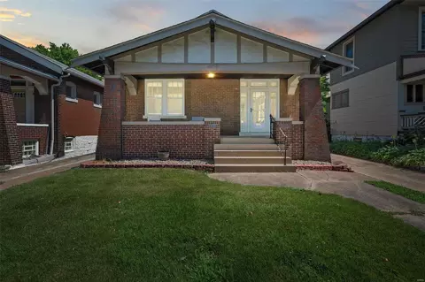4979 Reber Pl, Saint Louis, MO 63139