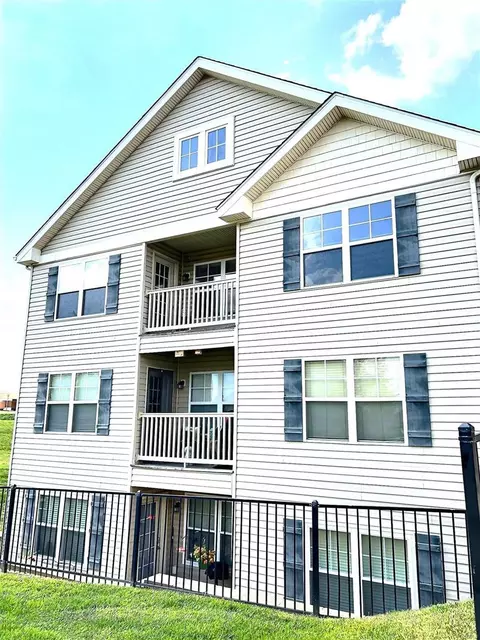 430 Bramblett Hls, O'fallon, MO 63366