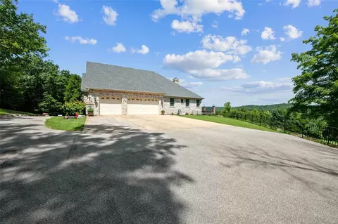 Exterior - 432 Deep Forest Ln, Augusta, MO 63332 photo 5 of 8