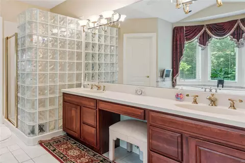 Bath - 432 Deep Forest Ln, Augusta, MO 63332 photo 1 of 2