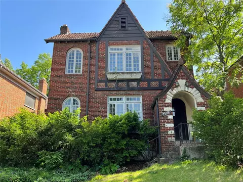 7208 Dartmouth Ave, Saint Louis, MO 63130