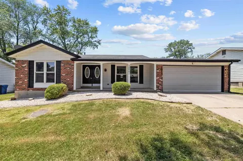 12001 La Padera Ln, Florissant, MO 63033