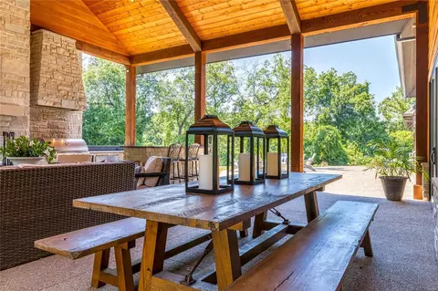 3 Squires Ln, Huntleigh, MO 63131 photo 16