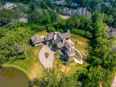 3 Squires Ln, Huntleigh, MO 63131 photo 25