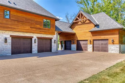 3 Squires Ln, Huntleigh, MO 63131 photo 8