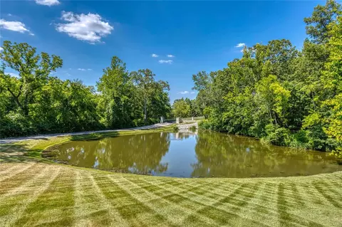 3 Squires Ln, Huntleigh, MO 63131 photo 7