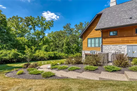 3 Squires Ln, Huntleigh, MO 63131 photo 20