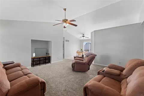 1470 Cochise Dr, O'fallon, MO 63366 photo 3