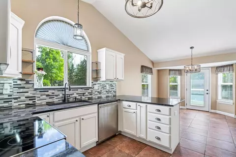 Kitchen - 3103 Post Run Dr, O'fallon, MO 63368 photo 1 of 2