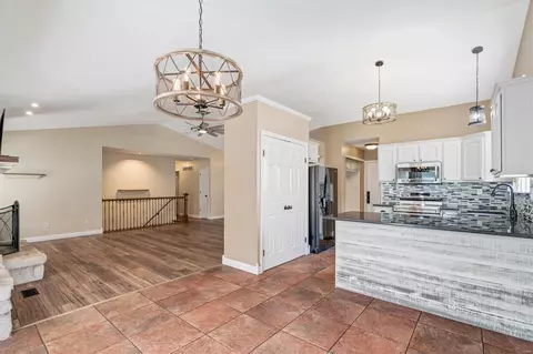 Entry Way - 3103 Post Run Dr, O'fallon, MO 63368 photo 1 of 3