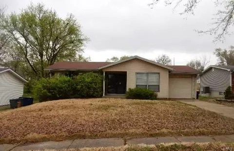 6235 Pennyrich Ct, Florissant, MO 63033