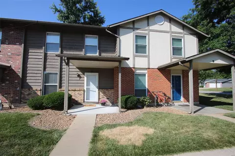 31 Park Charles Blvd S #C, Saint Peters, MO 63376