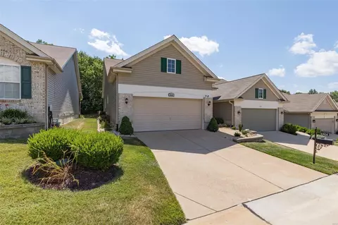 5514 Aberdour Ln, Saint Louis, MO 63129