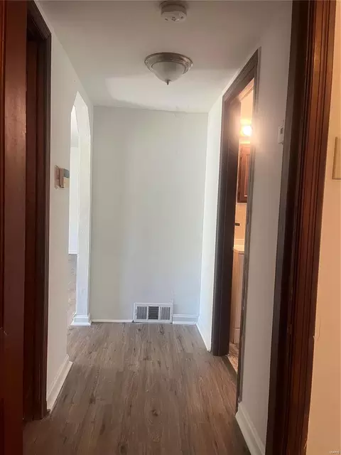 618 Tiffin Ave, Ferguson, MO 63135 photo 7