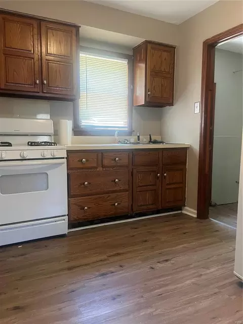 618 Tiffin Ave, Ferguson, MO 63135 photo 6