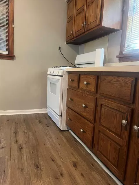 618 Tiffin Ave, Ferguson, MO 63135 photo 8