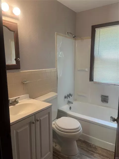 618 Tiffin Ave, Ferguson, MO 63135 photo 10