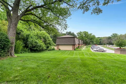221 Braeshire Dr #B, Ballwin, MO 63021 photo 22