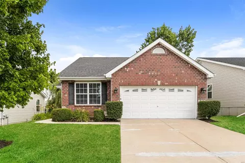 348 Stone Vlg, Wentzville, MO 63385