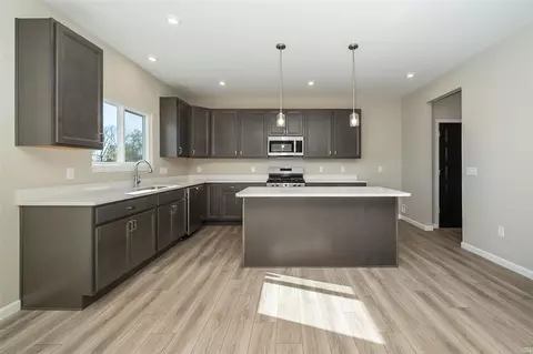 300 Kinsie Dr, O'fallon, MO 63368 photo 8