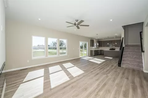 300 Kinsie Dr, O'fallon, MO 63368 photo 16