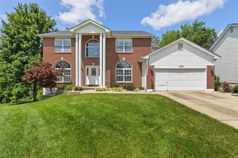 5904 Cardinal Creek Dr, Saint Louis, MO 63129