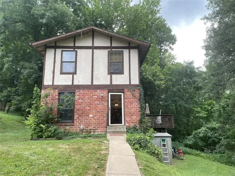 606 Alsmeyer Dr, O'fallon, MO 63366