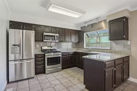 Kitchen - 16321 Fullerton Meadows Dr, Wildwood, MO 63011 photo 1 of 3
