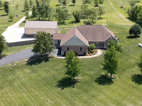 601 Evergreen Ter, O'fallon, MO 63366